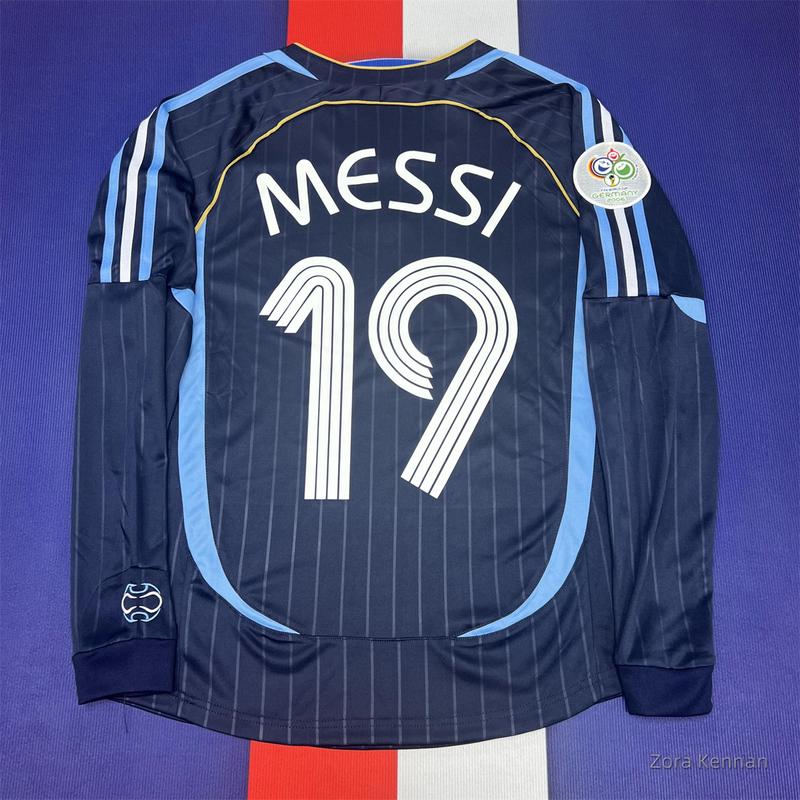 2006 FIFA World Cup Argentina Lionel Messi 19 Away Long Sleeve Vintage Soccer Jersey Quick Drying