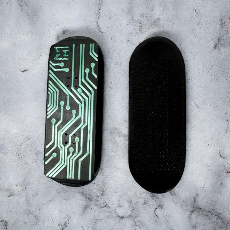 Magnetic Finger Skateboard Swinger - 3D Printed decorative magnet