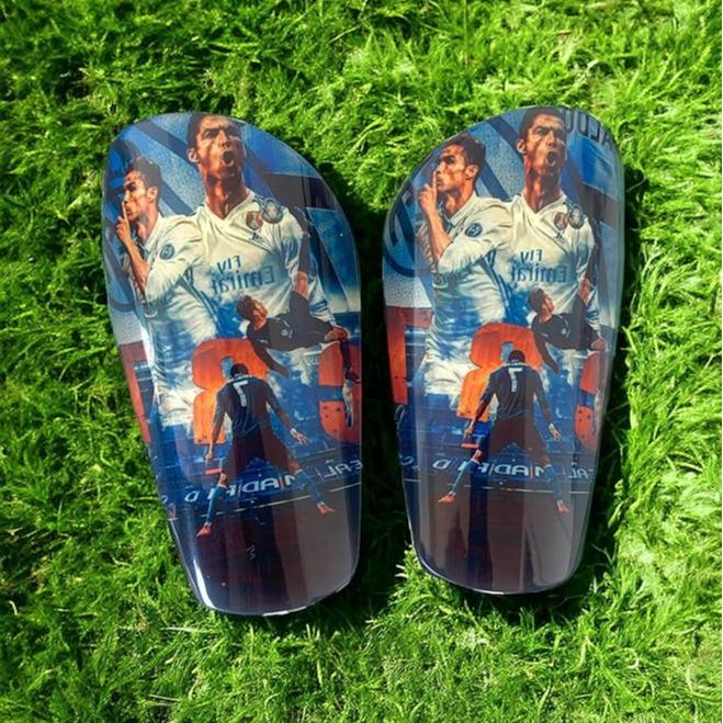 R7 Custom shin guards, lightweight and unique designs for adults and children, size MINI, small, medium and large